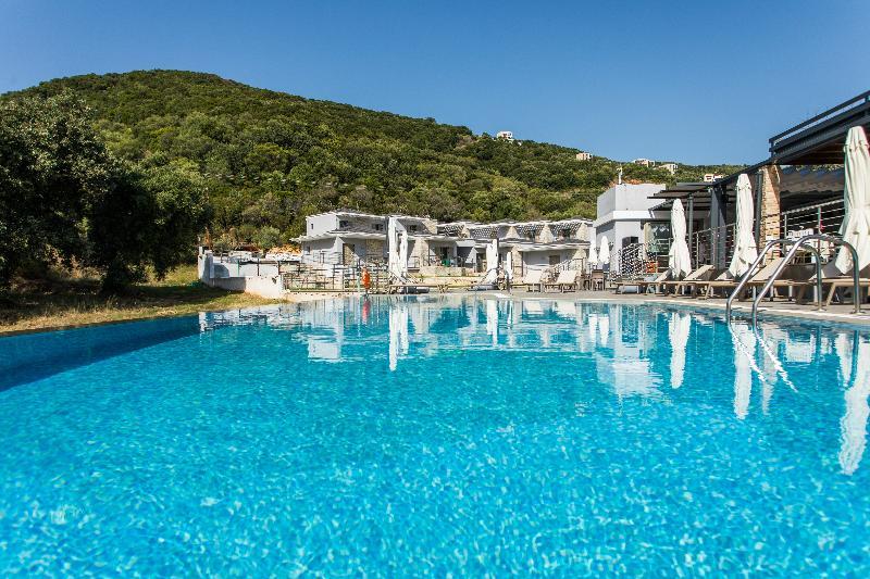 Aqua Grand 4*